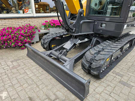 Minibagry 2025 XCMG XE60GA (16)