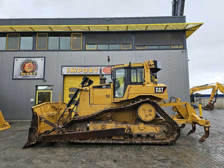 Grondschuivers 2008 Caterpillar D6T (1)