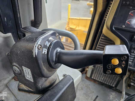 Grondschuivers 2008 Caterpillar D6T (21)