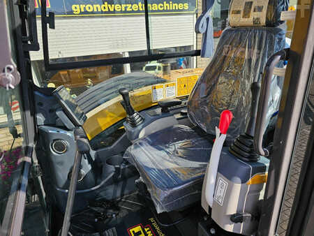 Minibagry 2025 XCMG XE60GA (13)