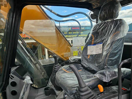 Escavadora de rastos 2025 Case CX220C (14)