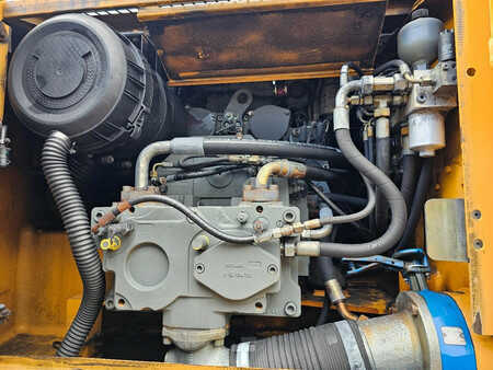 Mobilbagger 2008 Liebherr A914 (12)