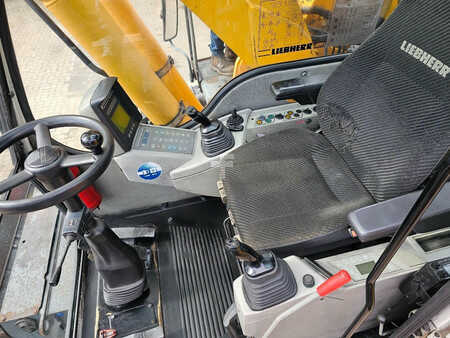 Mobilbagger 2008 Liebherr A914 (15)