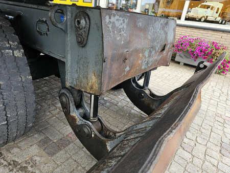 Mobilbagger 2008 Liebherr A914 (20)