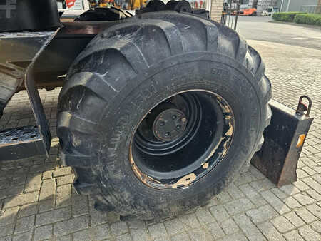 Escavadora de rodas 2005 Hitachi ZAXIS 130 W (21)