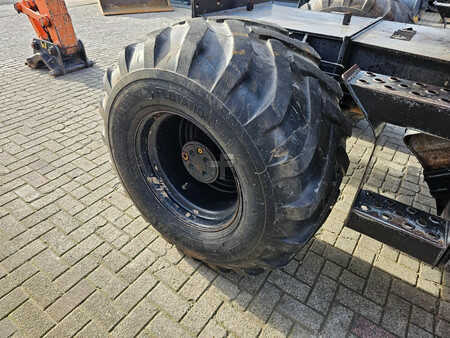 Escavadora de rodas 2005 Hitachi ZAXIS 130 W (24)