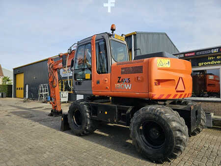 Escavadora de rodas 2005 Hitachi ZAXIS 130 W (3)