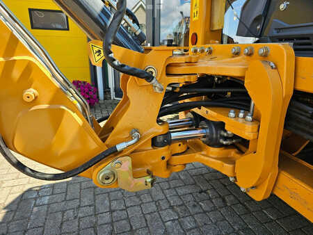 Rigid Backhoe Loader 2025 Case 570SV AC / 4x4 / Lepels / Telescopic (16)