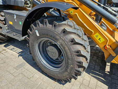 Rigid Backhoe Loader 2025 Case 570SV AC / 4x4 / Lepels / Telescopic (36)