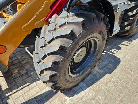 Rigid Backhoe Loader 2025 Case 570SV AC / 4x4 / Lepels / Telescopic (37)