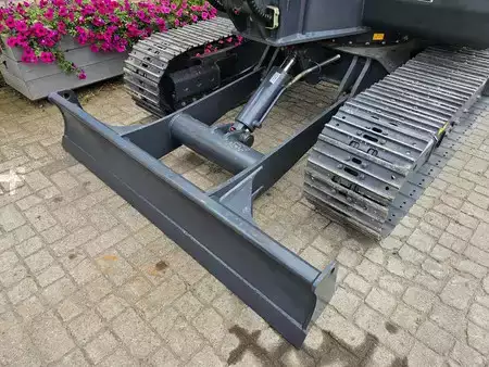 Mini-koparki 2025 DEVELON DX60E-10N (17)