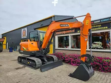 Mini-koparki 2025 DEVELON DX60E-10N (7)