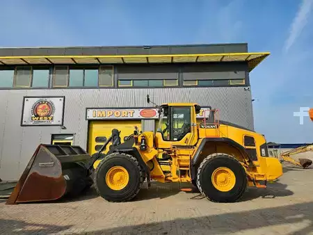 Wielladers 2020 Volvo L180H (1)