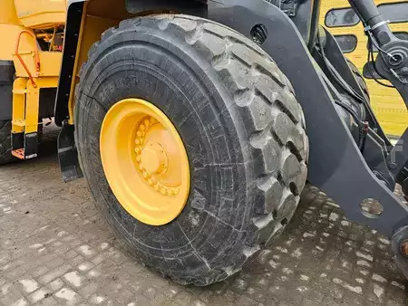 Wielladers 2020 Volvo L180H (29)