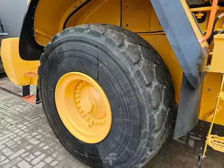 Wielladers 2020 Volvo L180H (31)