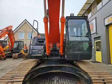 Bæltegraver 2022 Hitachi ZX220LC Mitsubishi 6 cylinder (7)