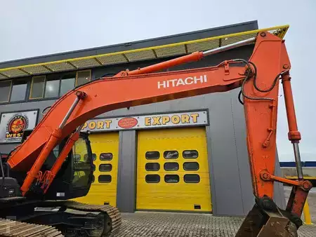 Bæltegraver 2022 Hitachi ZX220LC Mitsubishi 6 cylinder (9)