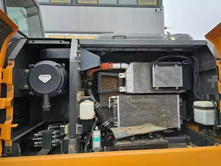 Pelles sur chenilles 2011 Case CX210B (14)