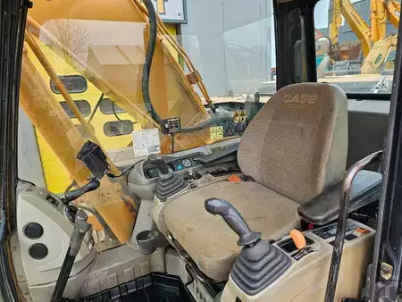 Pelles sur chenilles 2011 Case CX210B (16)