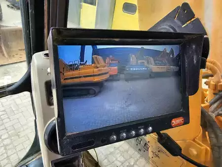 Pelles sur chenilles 2011 Case CX210B (18)