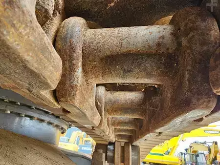 Pelles sur chenilles 2011 Case CX210B (21)