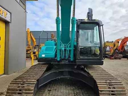Excavadoras de cadenas 2017 Kobelco SK210LC-10 (8)