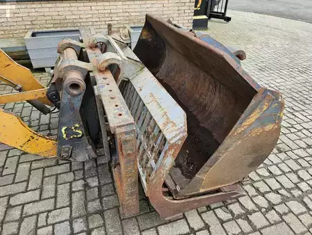 Ładowarki kołowe 1994 Furukawa FL100-I (8)