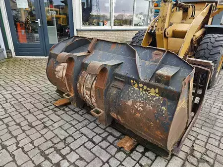 Ładowarki kołowe 1994 Furukawa FL100-I (9)