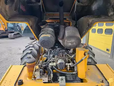 Gumikerekes görgők 0 JCB Vibromax VM75D (10)