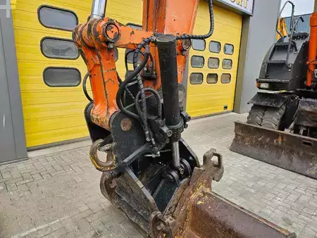 Mobilbagger 2010 Hitachi ZX140W-3 (10)