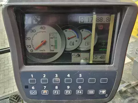 Mobilbagger 2010 Hitachi ZX140W-3 (14)