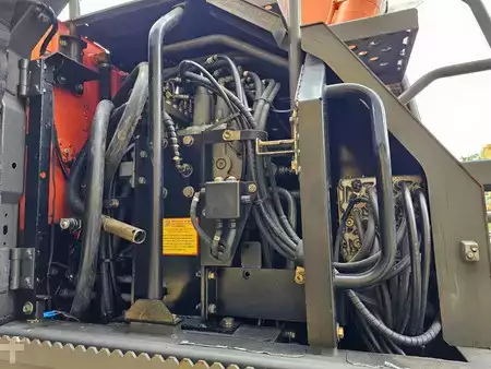 Mobilbagger 2010 Hitachi ZX140W-3 (16)