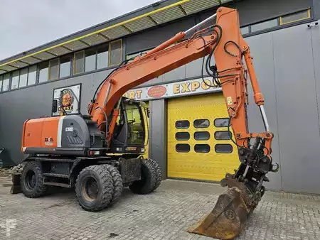 Mobilbagger 2010 Hitachi ZX140W-3 (6)