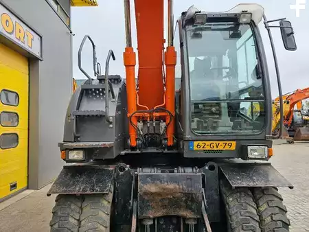 Mobilbagger 2010 Hitachi ZX140W-3 (7)