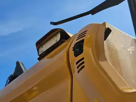 Bæltegraver 2021 Caterpillar 323 (24)