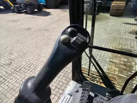 Bæltegraver 2021 Caterpillar 323 (28)
