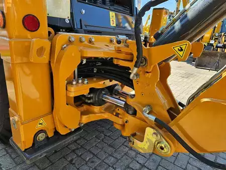 Rigid Backhoe Loader 2026 Case 570SV AC / 4x4 / Lepels / Telescopic (15)
