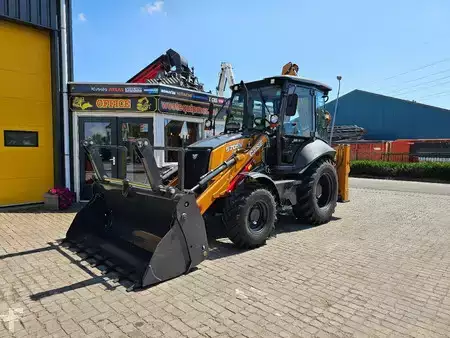 Rigid Backhoe Loader 2026 Case 570SV AC / 4x4 / Lepels / Telescopic (2)