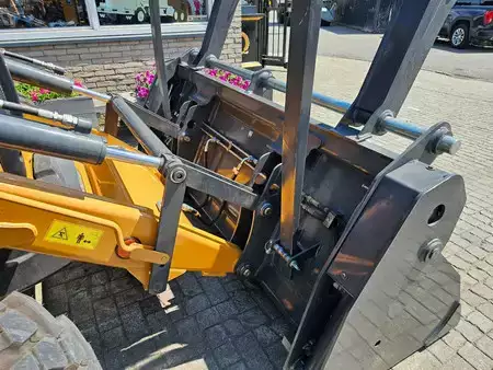 Rigid Backhoe Loader 2026 Case 570SV AC / 4x4 / Lepels / Telescopic (22)