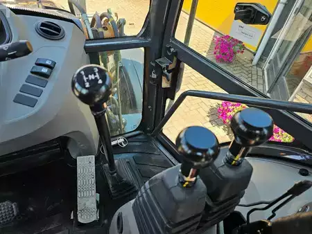 Rigid Backhoe Loader 2026 Case 570SV AC / 4x4 / Lepels / Telescopic (28)