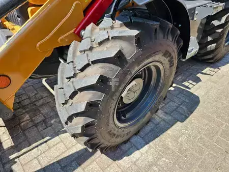 Rigid Backhoe Loader 2026 Case 570SV AC / 4x4 / Lepels / Telescopic (37)