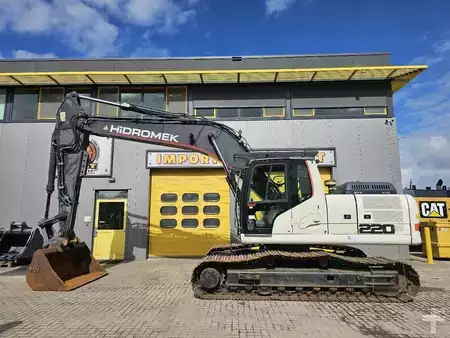 Pelles sur chenilles 2016 Hidromek HMK220LC (1)