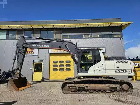 Pelles sur chenilles 2015 Hidromek HMK220LC (1)