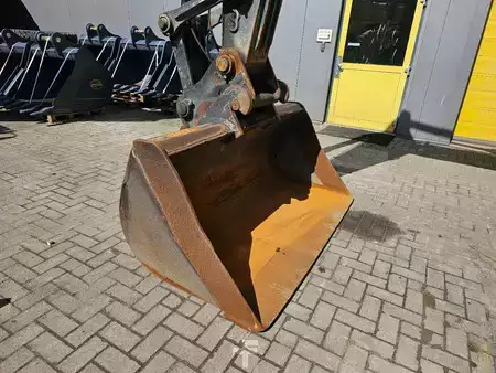 Pelles sur chenilles 2015 Hidromek HMK220LC (10)