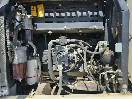 Pelles sur chenilles 2015 Hidromek HMK220LC (11)
