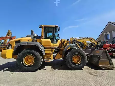 Wheel Loaders 2014 Volvo L120H (10)
