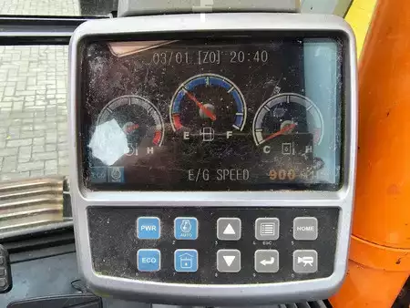 Rupsgraafmachines 2011 Doosan DX140LCR ** New undercarriage** (14)