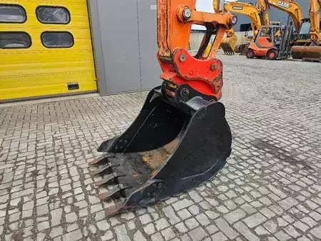 Rupsgraafmachines 2011 Doosan DX140LCR ** New undercarriage** (24)