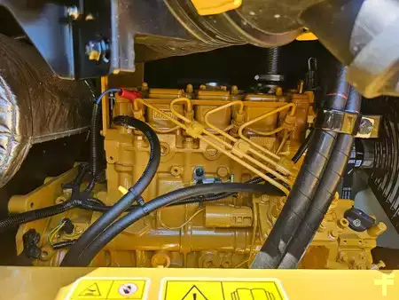 Mini-koparki 2026 Caterpillar 305.5 (12)