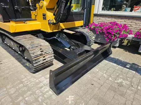 Mini-koparki 2026 Caterpillar 305.5 (16)
